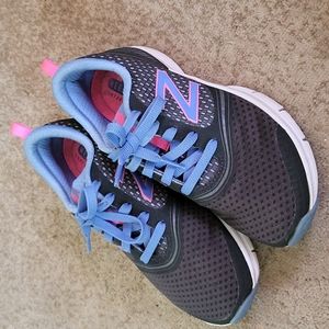 New Balance girls sneakers